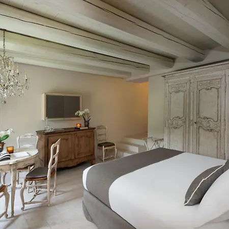 Maison Benedictine בית הארחה