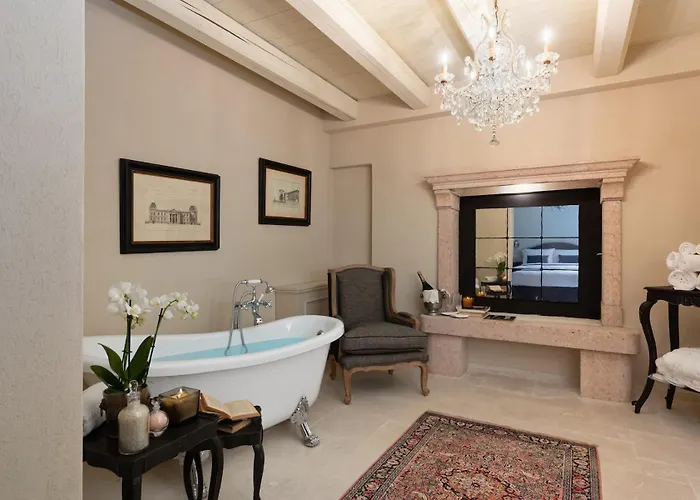 Maison Benedictine 4*